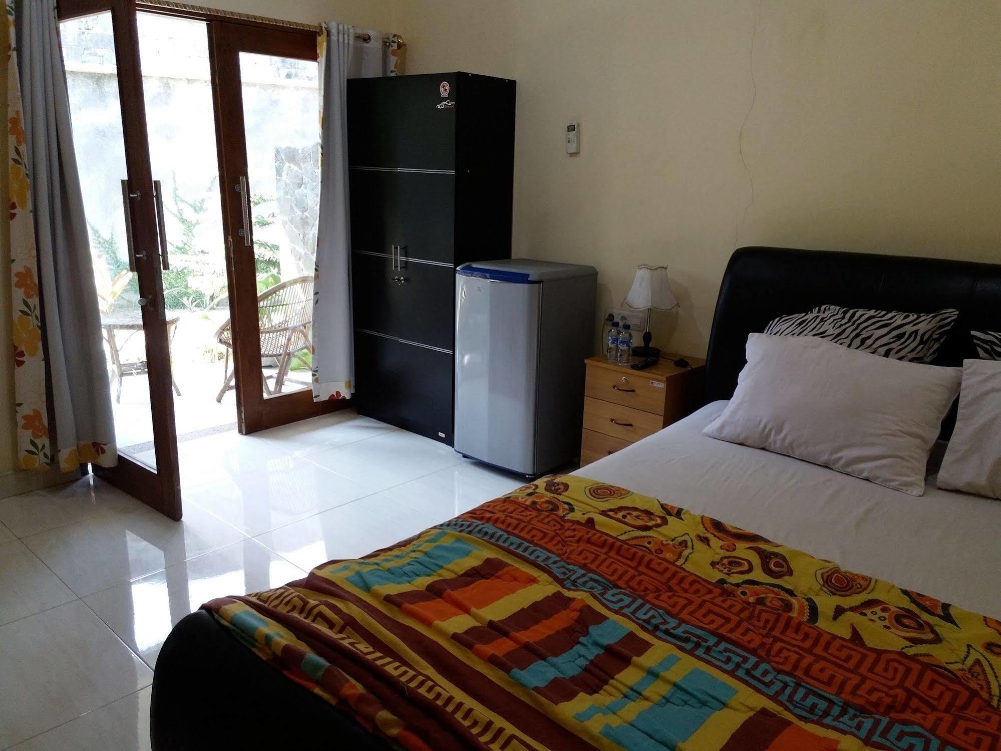 Hotel Beone House Jogja Kalasan Esterno foto