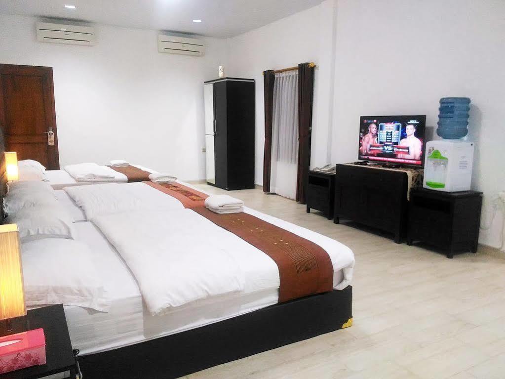 Hotel Beone House Jogja Kalasan Esterno foto