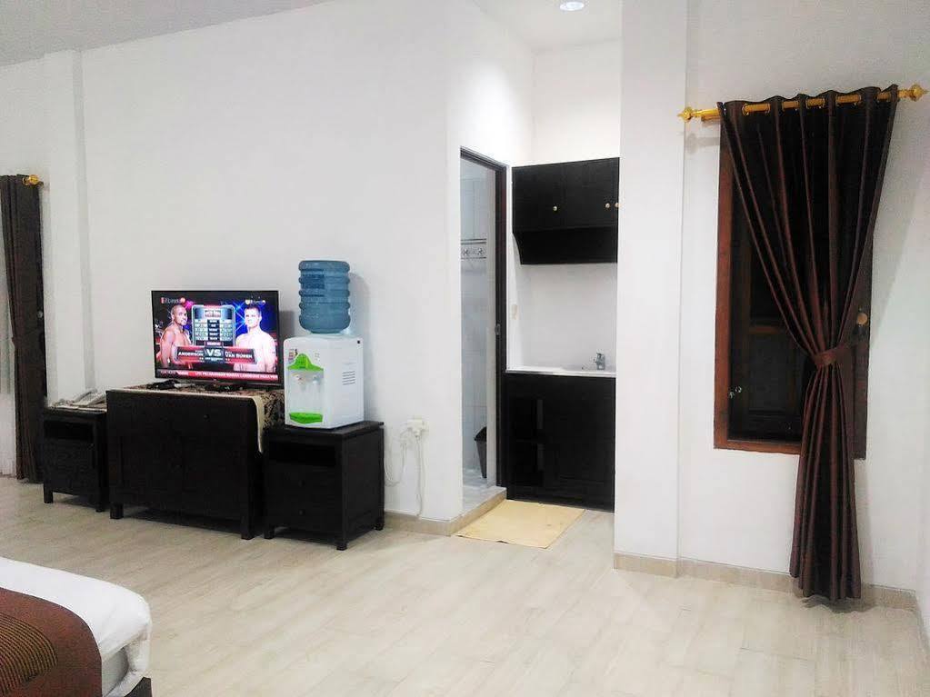Hotel Beone House Jogja Kalasan Esterno foto