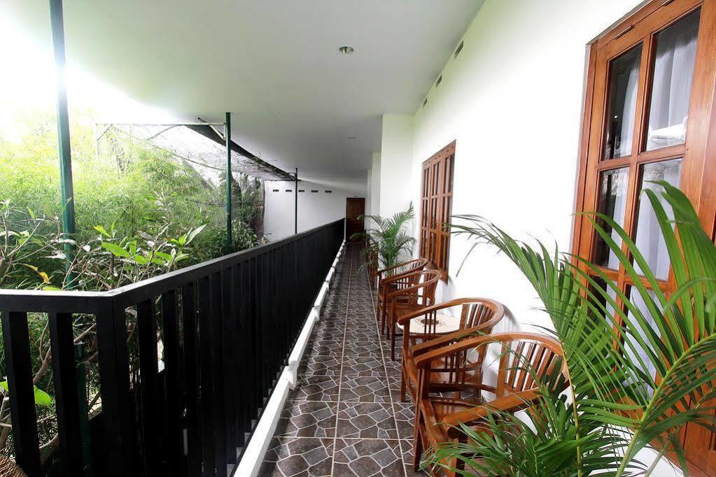 Hotel Beone House Jogja Kalasan Esterno foto