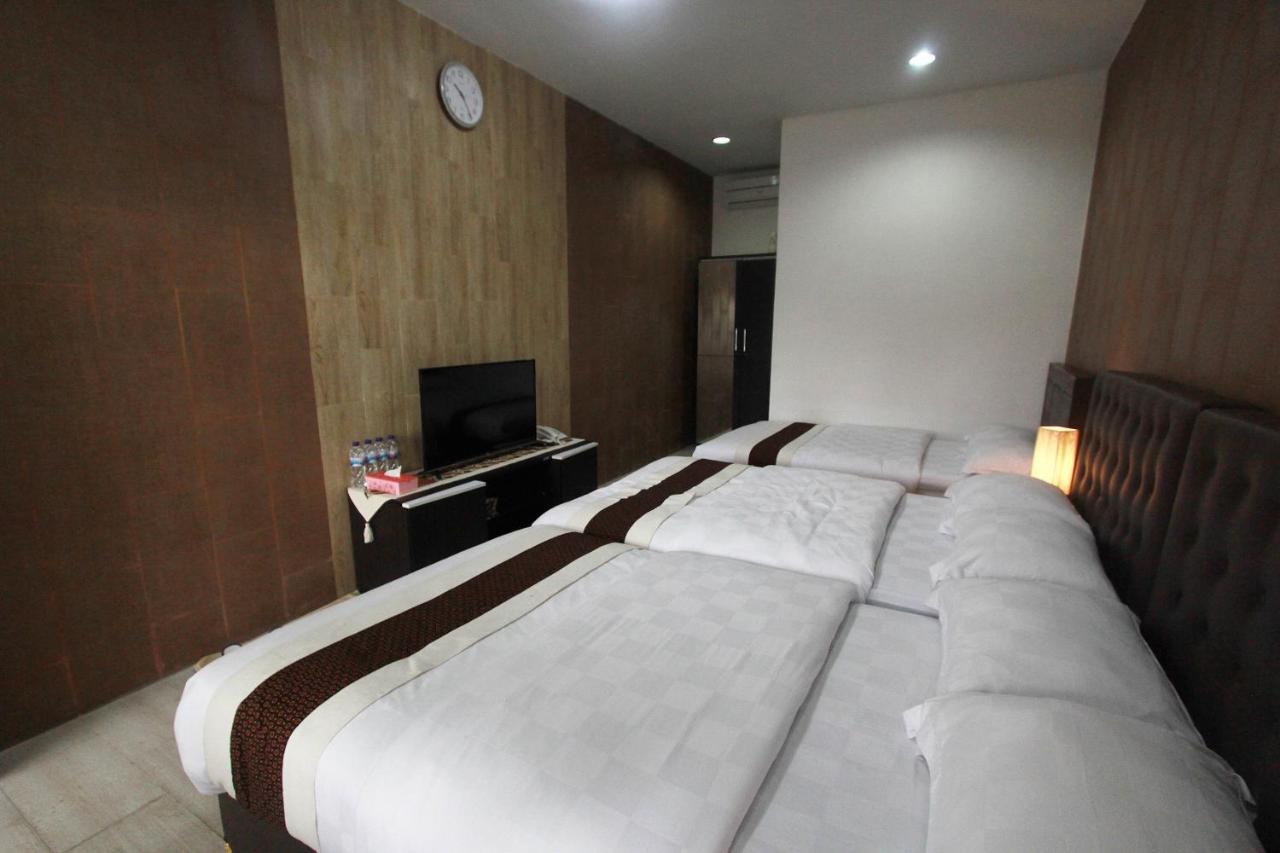 Hotel Beone House Jogja Kalasan Esterno foto